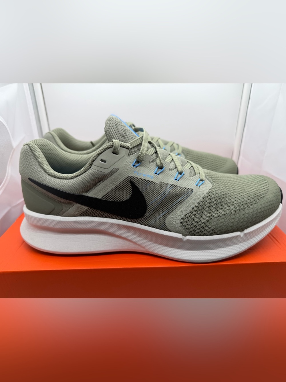 NEW!!! Nike Run Swift 3 Men's Silver Sage/Black-Spruce Athletic Shoes